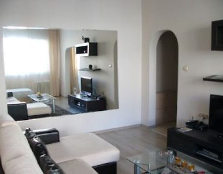 Vip Apartments - Lyuben Karavelov Street صوفيا المظهر الخارجي الصورة